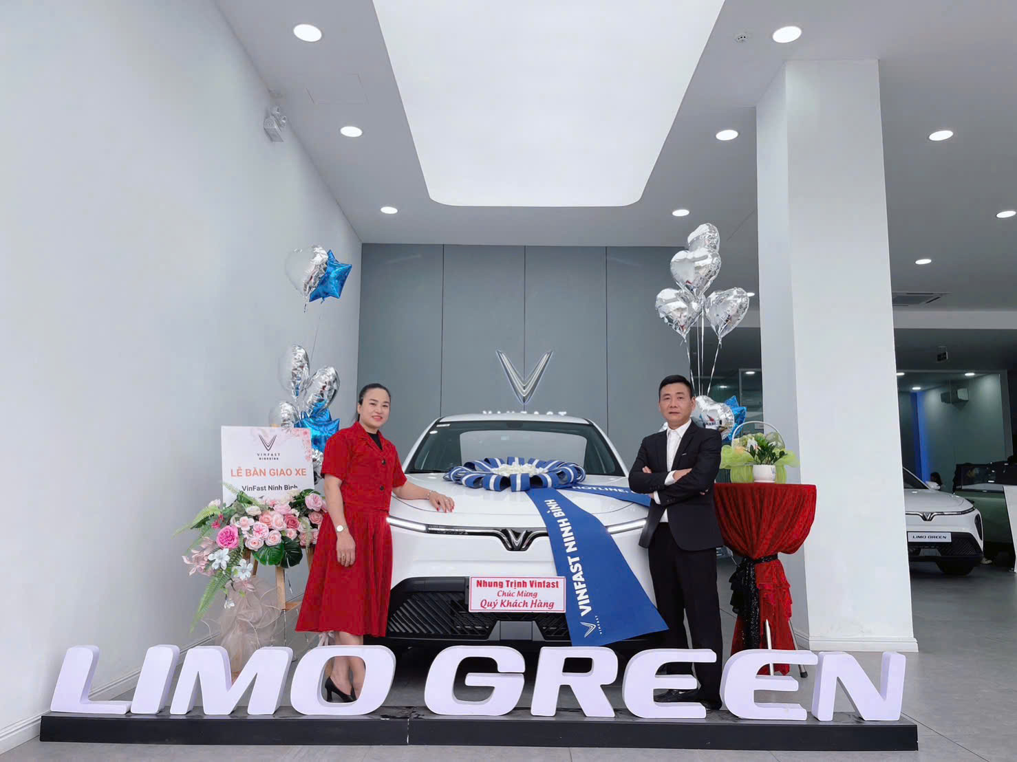 VinFast Handover